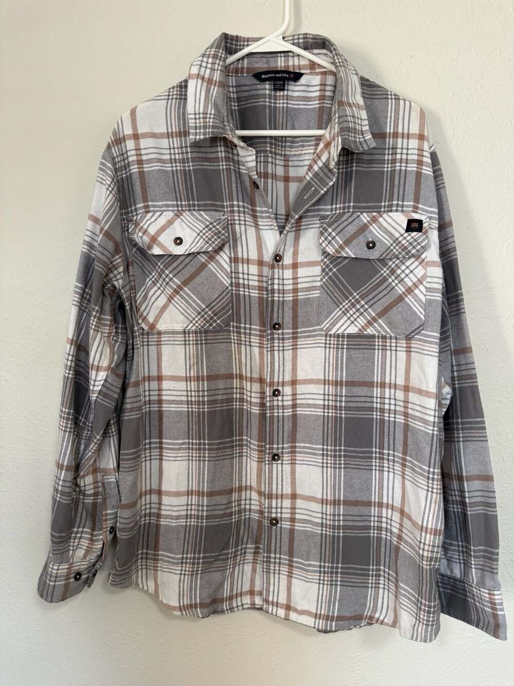 Mountain and Isles Men's Long Sleeve Button-Down Plaid Flannel Shirt